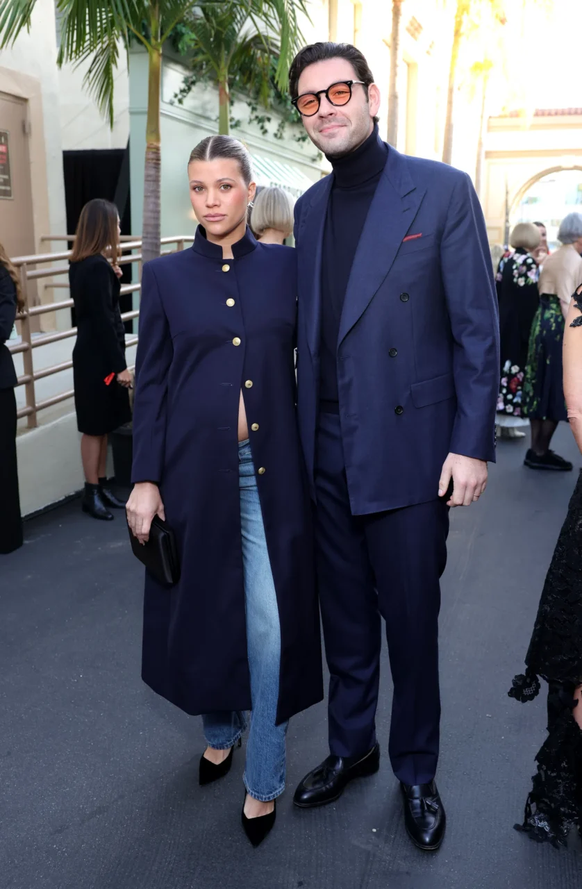 Sofia Richie Grainge 和 Elliot Grainge、Brooklyn 與 Nicola Beckham,為你盤點  Vogue World 2025 的名人情侶造型